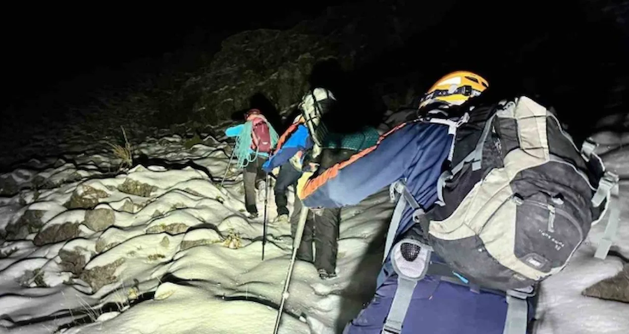 Pozantı’da Mahsur Kalan Dağcılar Kurtarıldı
