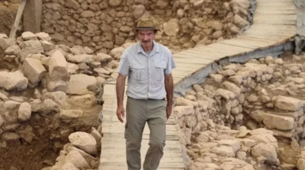 Prof. Dr. Necmi Karul Hastaneye Kaldırıldı