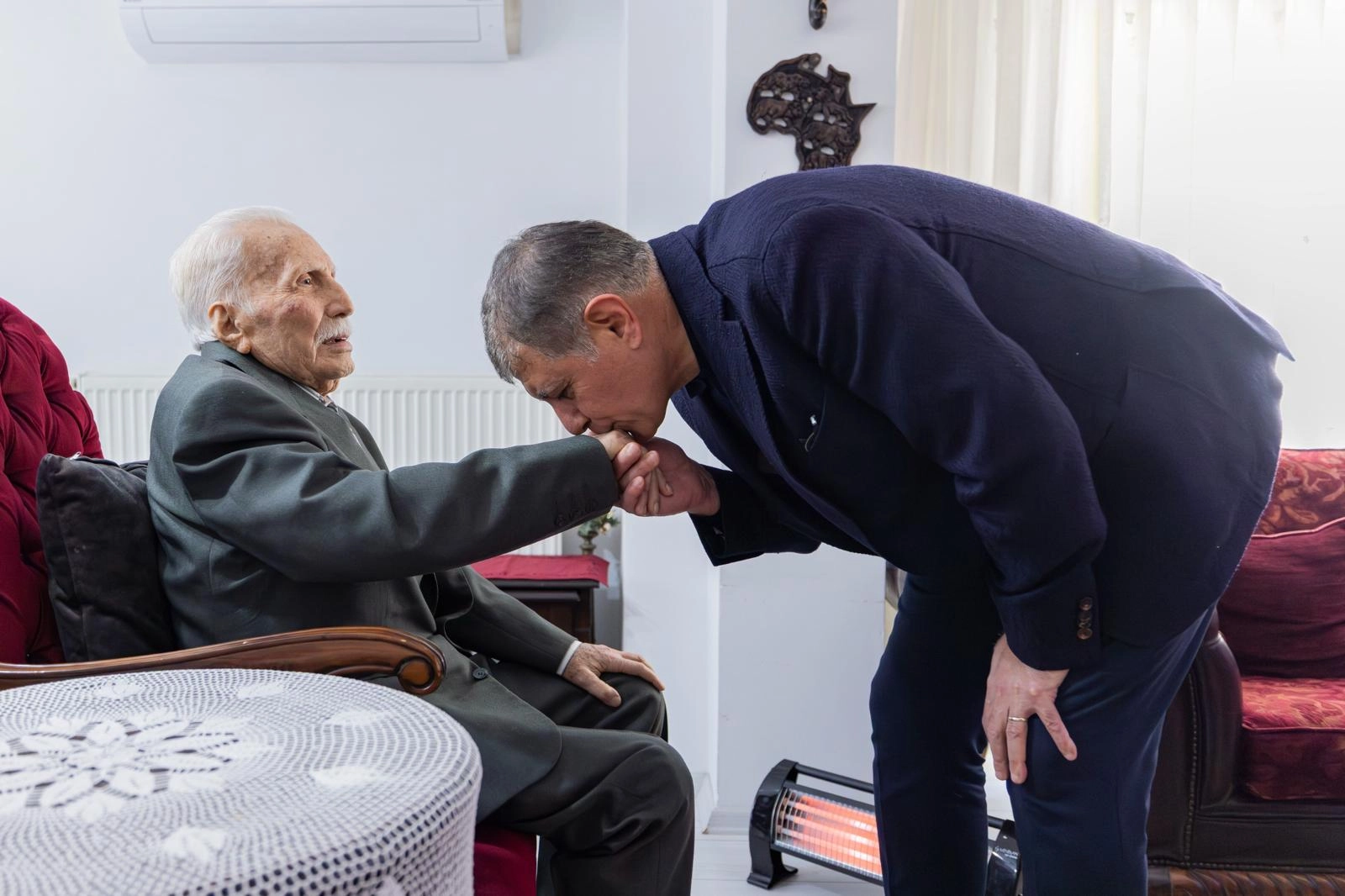 Prof. Dr. Veli Lök’e Tıp Bayramı Ziyareti