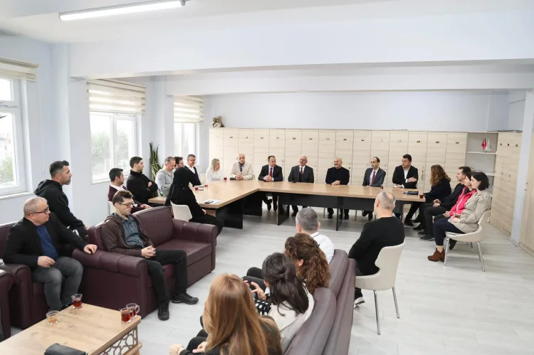 Protokol, Yücel Boru Fen Lisesi’nde Öğrencilerle