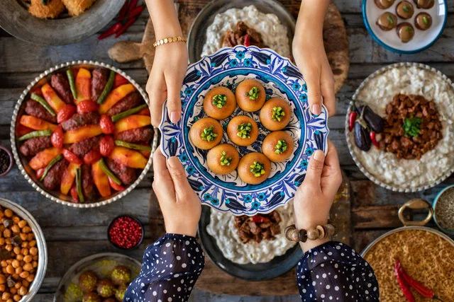 İftara ne tatlısı yapsam?' diyenler için tadıyla damak çatlatan, görüntüsüyle iştah açan yapımı kolay tatlı tarifleri!