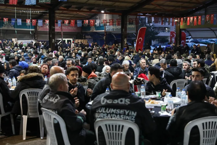 Ramazan’ın Bereketi Bursa’da Paylaşım Sofrasında