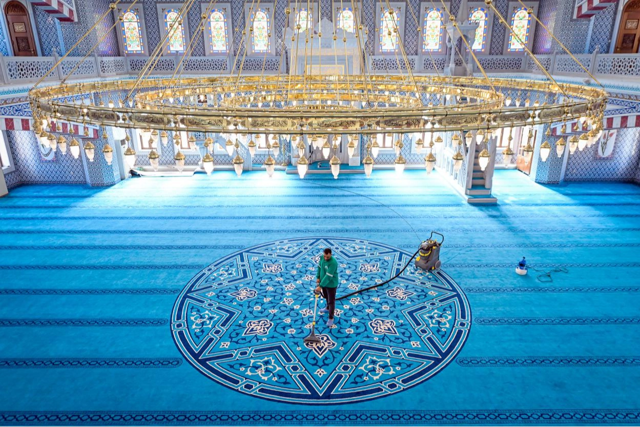 Ramazan Öncesi Mersin’de İbadethaneler Hijyenik Hale Geliyor