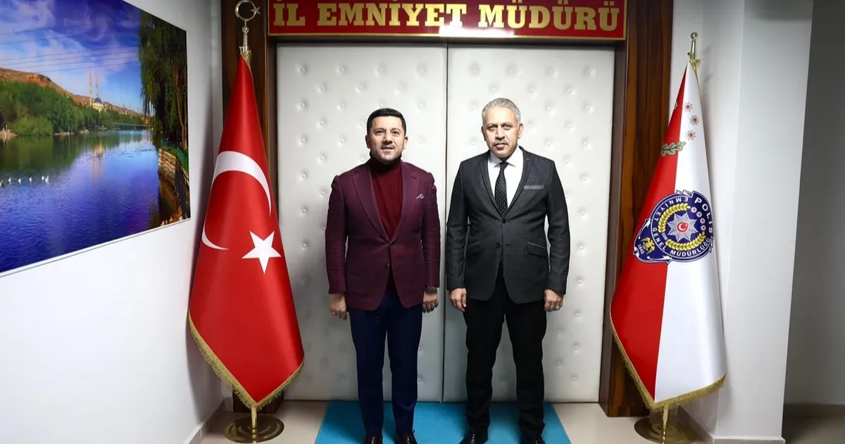 Rasim Arı, Emniyet Müdürü Karaman’ı Ziyaret Etti