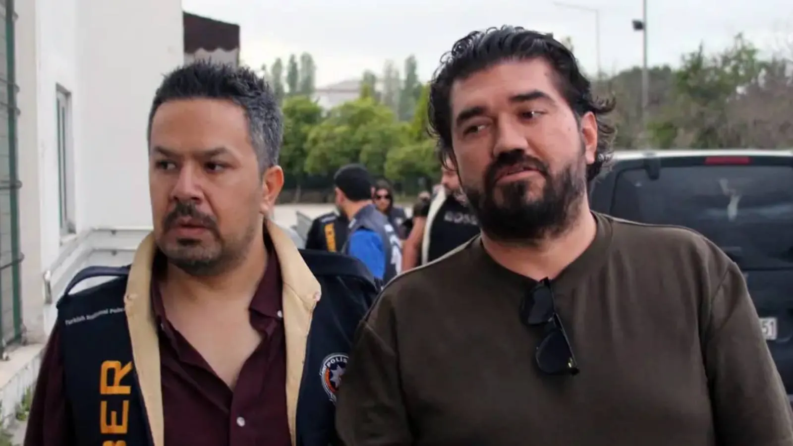 Rasim Ozan Kütahyalı Yasa Dışı Bahisle Tutuklandı!