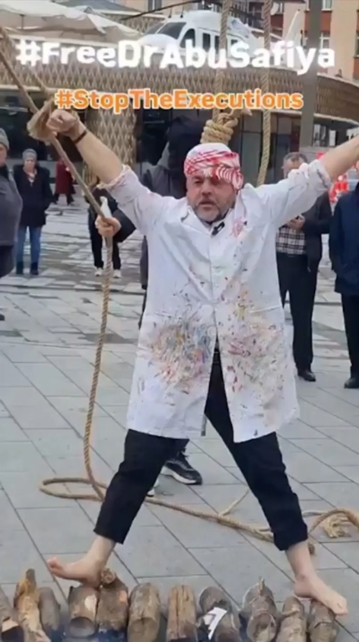 Rize de faciaya ramak kala! İsrail i protesto ediyordu: Boynundaki ip sıkışınca... 3