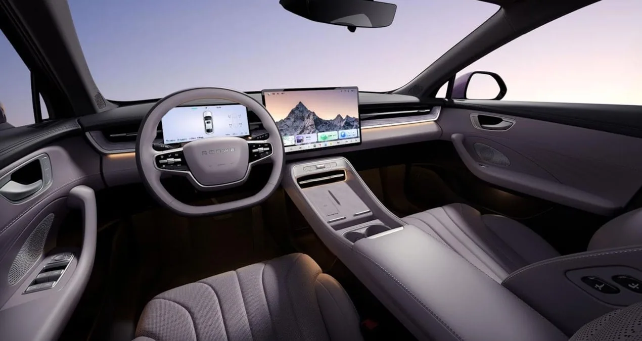 Roewe M7 DMH: 2050 km Menzil, Uygun Fiyat!