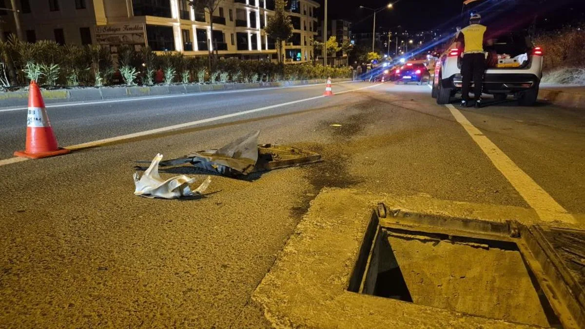 Rögar Kapağı Kazası: Otomobil 200 Metre Sürüklendi!