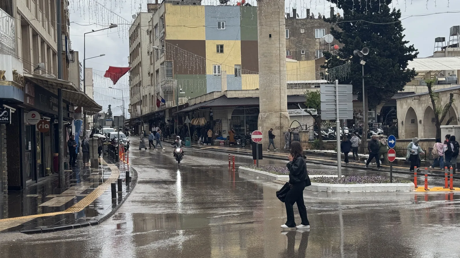Sağanak Yağışlar Geliyor, Sıcaklıklar Yükselecek!