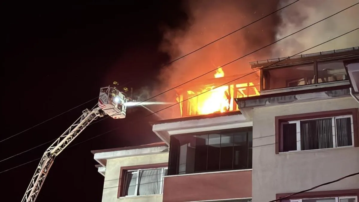 Sağlık Mahallesi’nde Apartman Yangını!