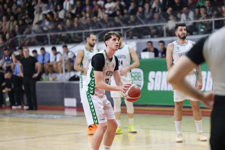 Sakarya Büyükşehir 9’da 9, Çorlu’yu devirdi!