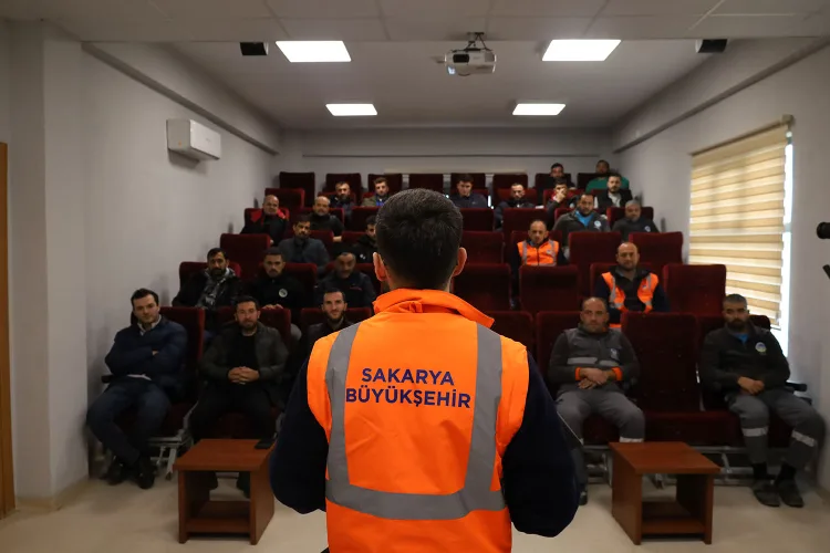 Sakarya’dan Sokak Hayvanlarına Güvenli Müdahale Eğitimi