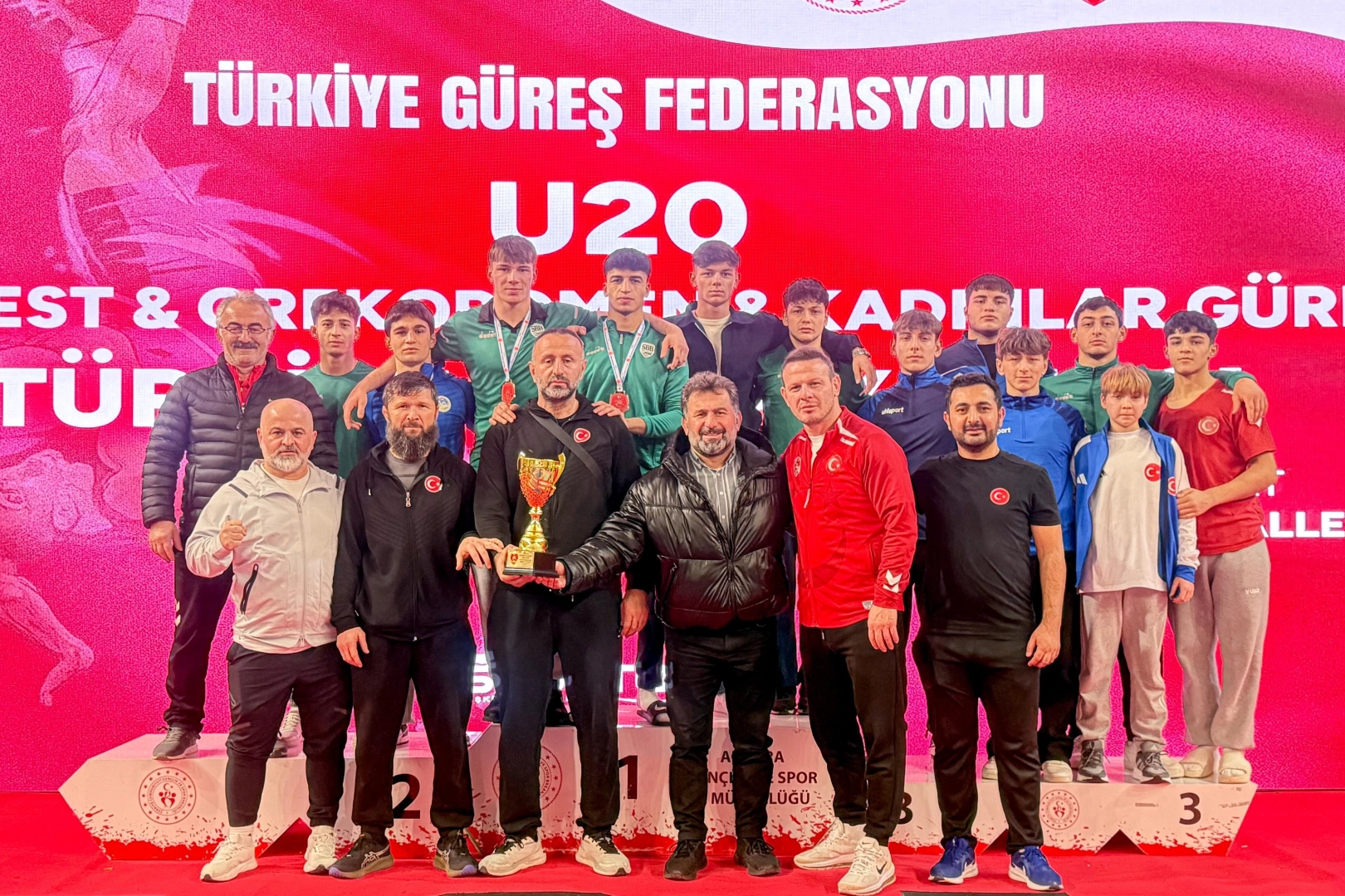 Sakarya Güreşçilerinden Ankara’da Madalya Yağmuru