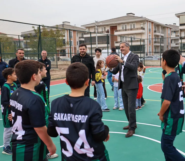 Sakarya’ya 10 Yeni Spor Sahası Açıldı!