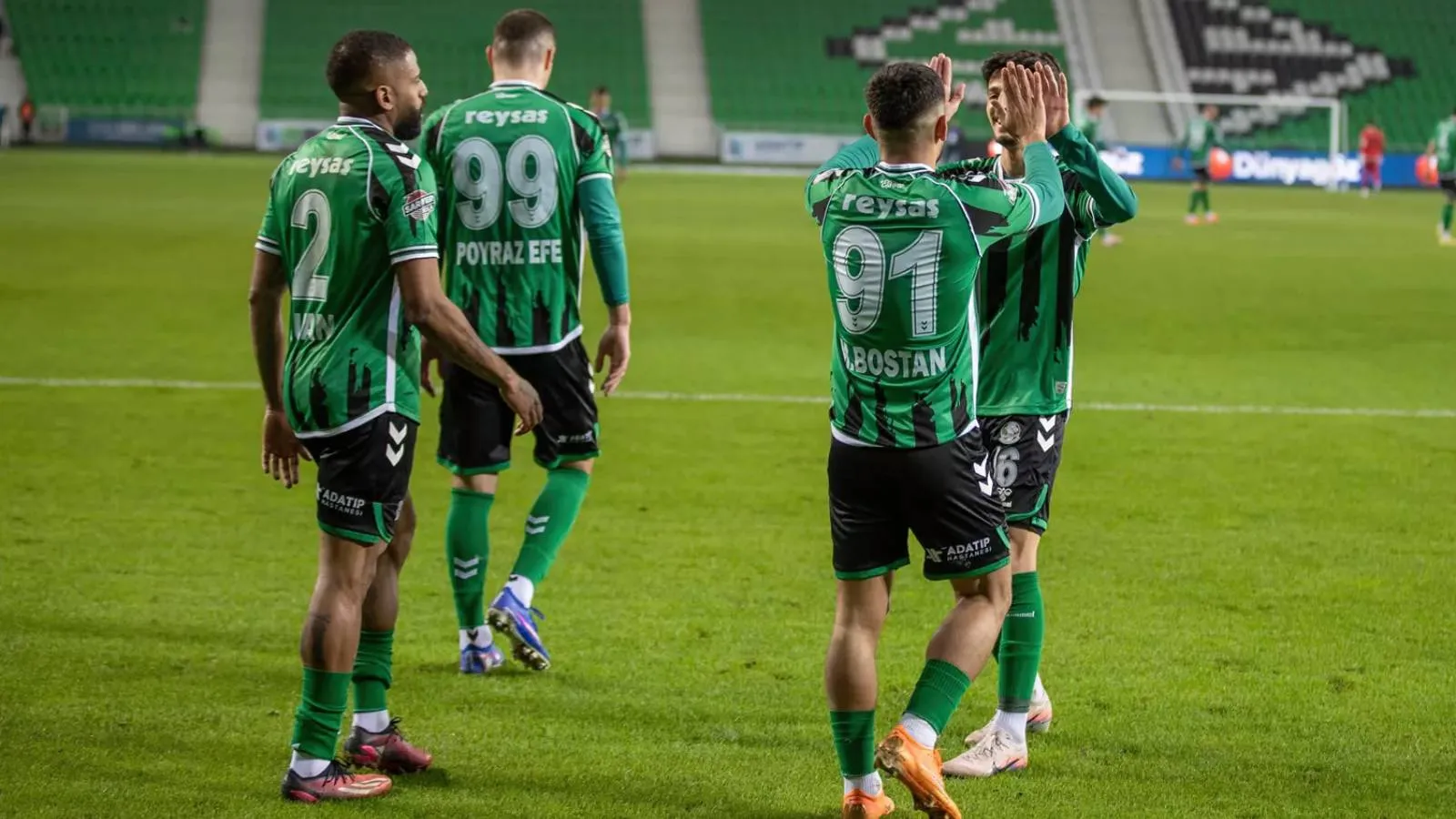 Sakaryaspor 11 Maç Sonra 3 Puan Kazandı!