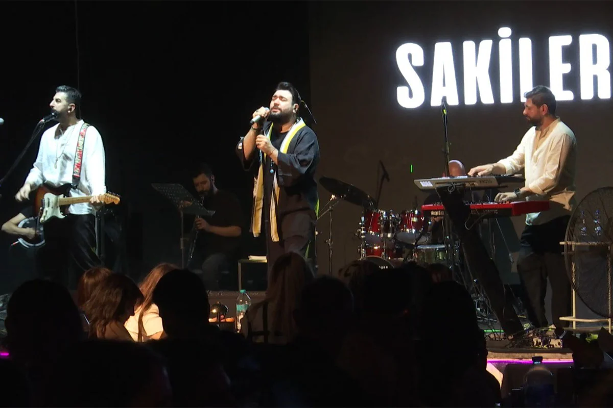 Sakiler Grubunun Ayrılığı Hayranlarını Üzdü: Yeni Projeler Yolda