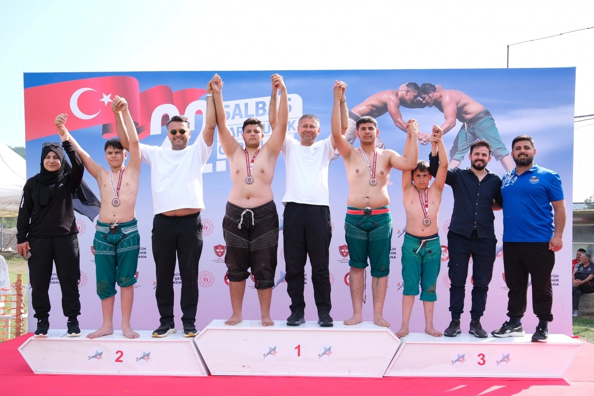 Salbaş Güreşleri’nde Mehmet Çelebi Şampiyon!