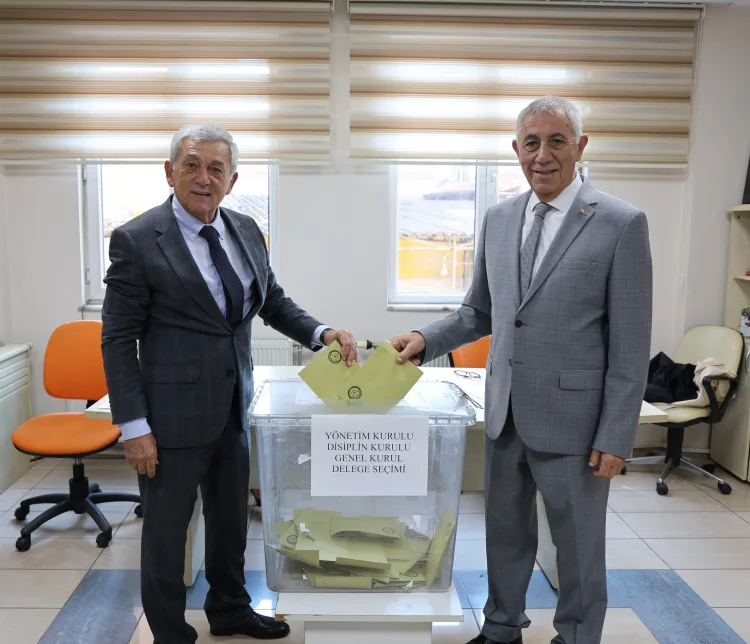 Salihli TSO’da Süleyman Oral Yeniden Meclis Başkanı Seçildi
