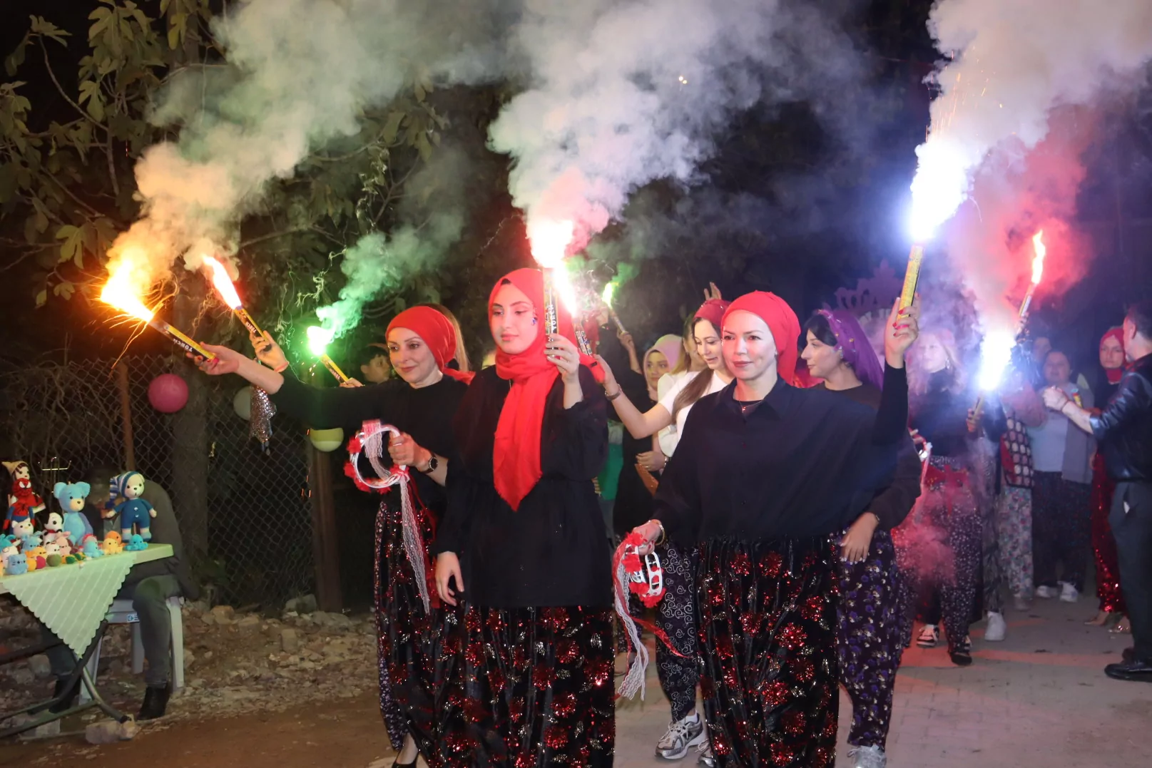 Şalvar Gecesi’nde Renkli Anlar Yaşandı!