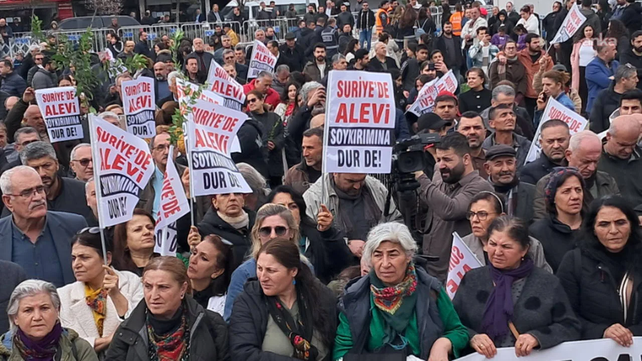 Samandağ’da Emperyalizme Karşı Büyük Protesto