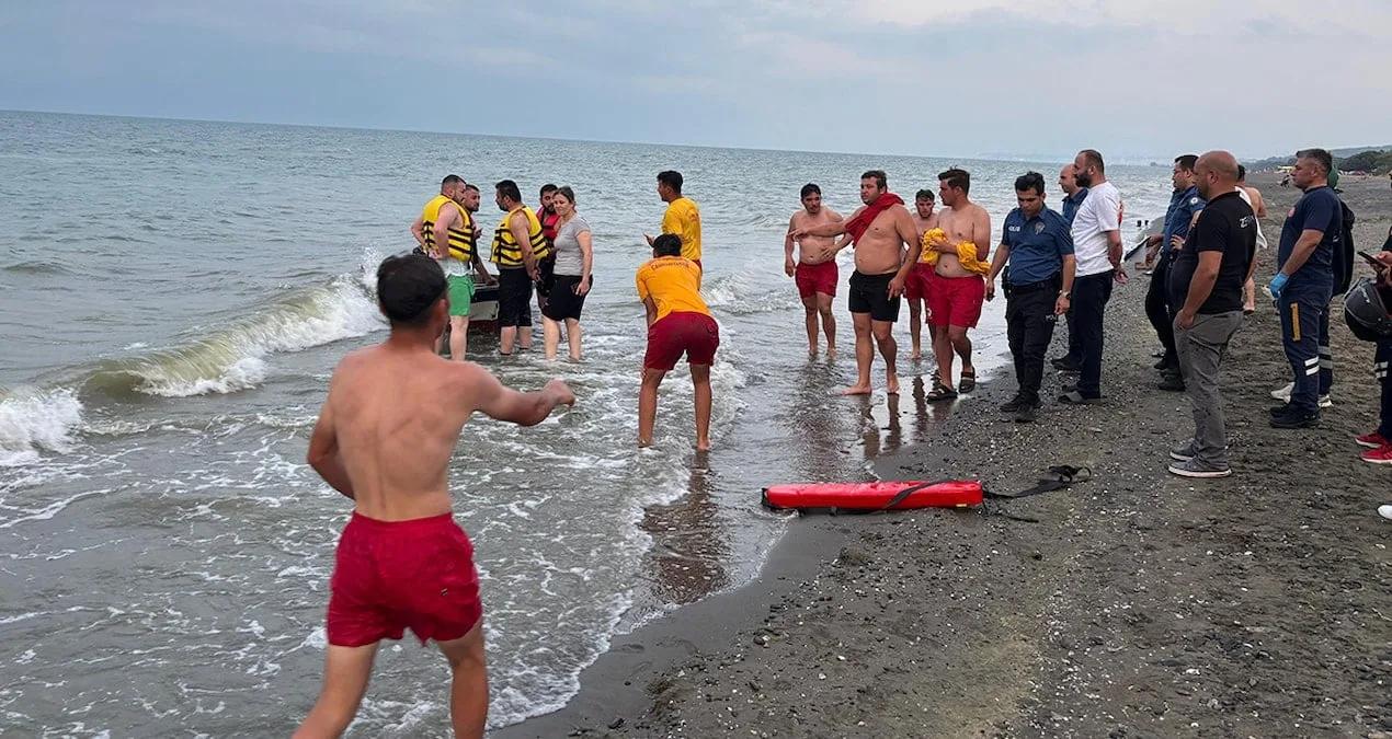Samsun’da Sandal Faciası: 3 Kişi Kurtarıldı!
