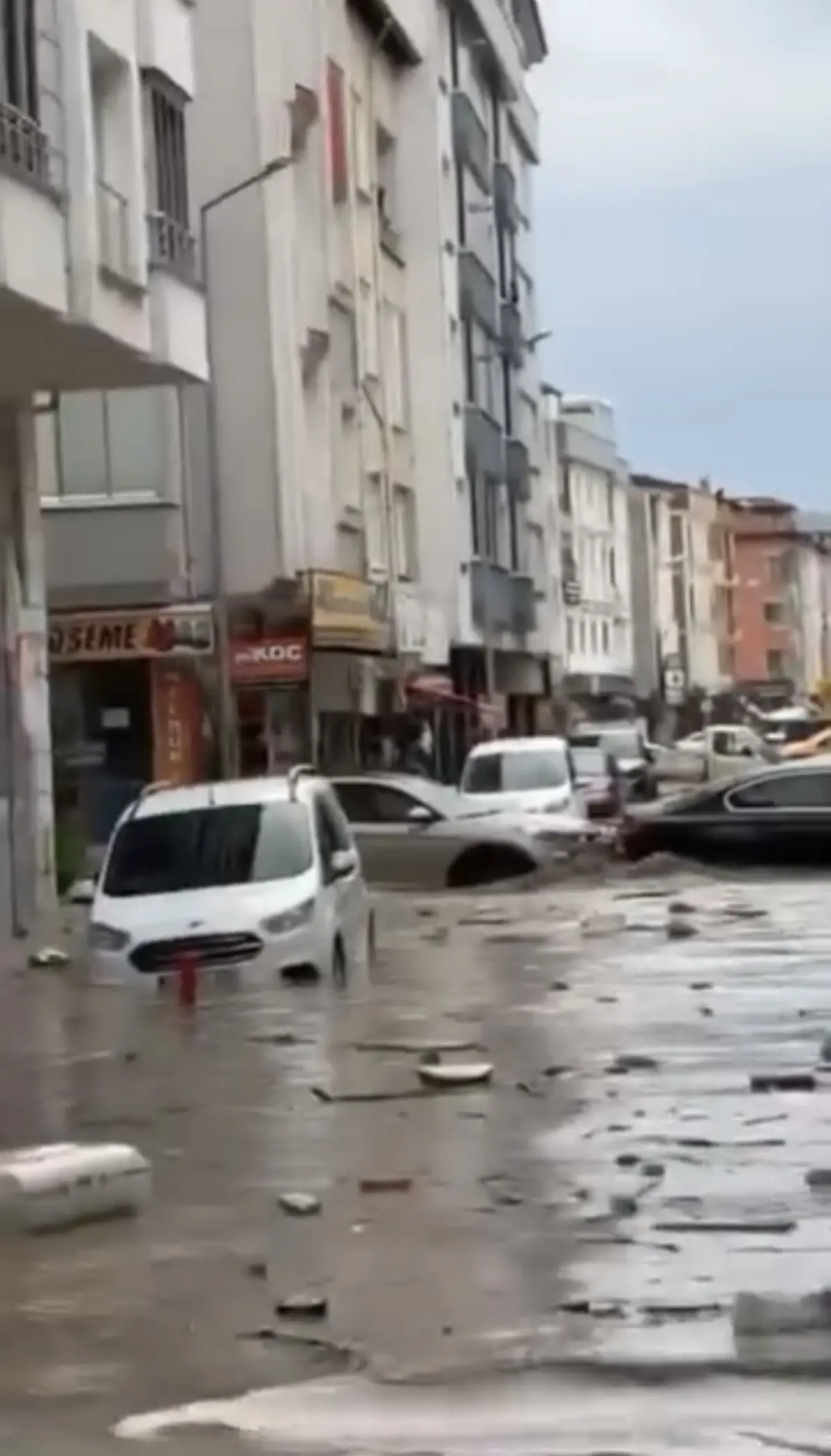 Samsun da sel! Can pazarı yaşandı: