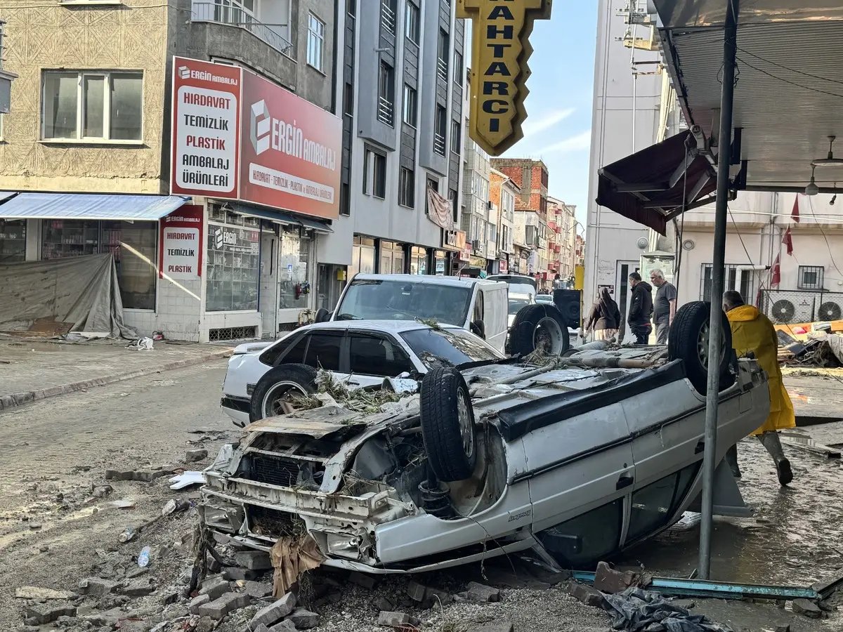 Dün gece kabusu yaşadılar! Şehir tanınmaz hale geldi 10
