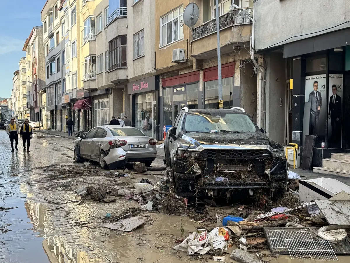 Dün gece kabusu yaşadılar! Şehir tanınmaz hale geldi 12