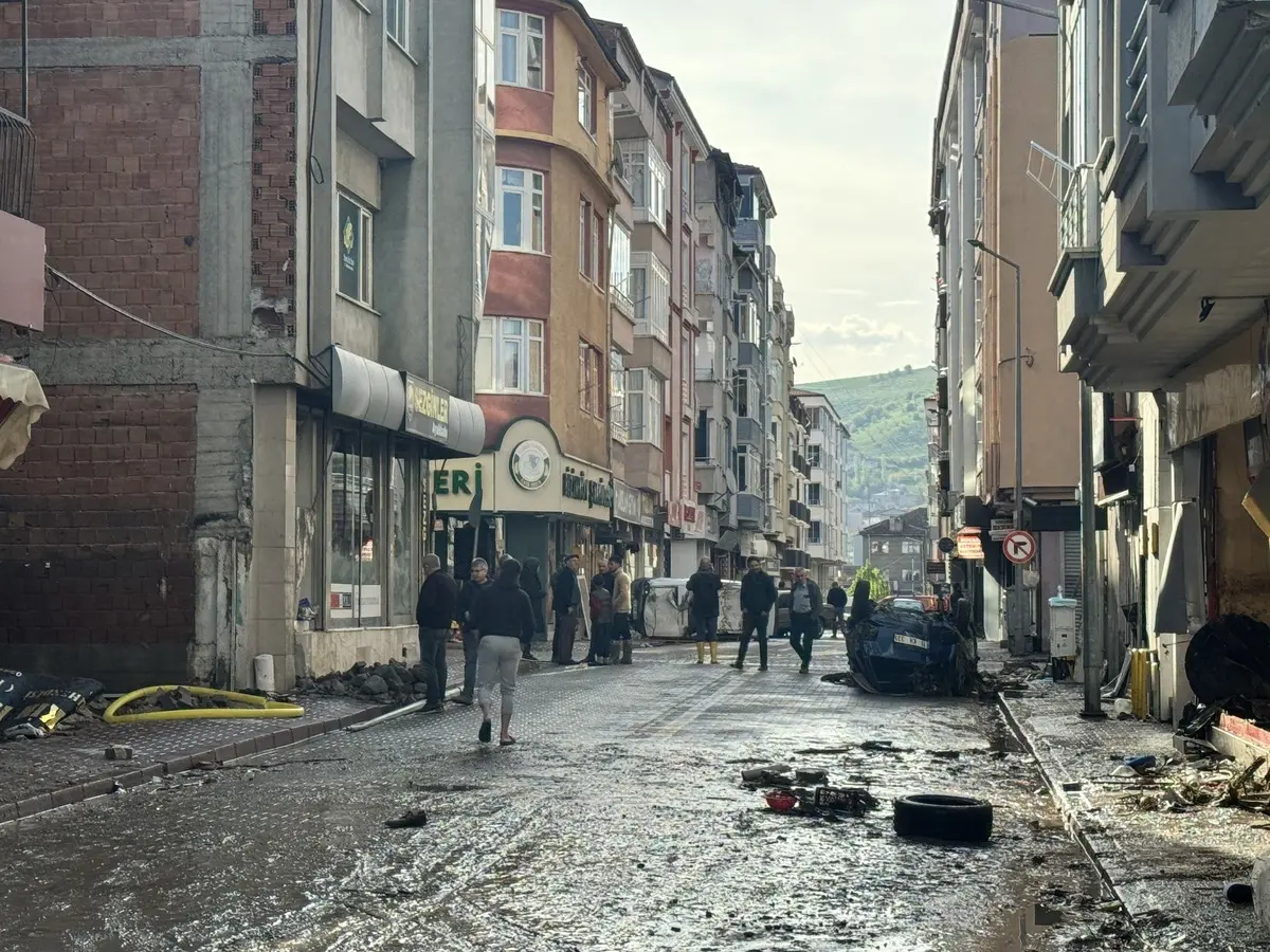 Dün gece kabusu yaşadılar! Şehir tanınmaz hale geldi 4