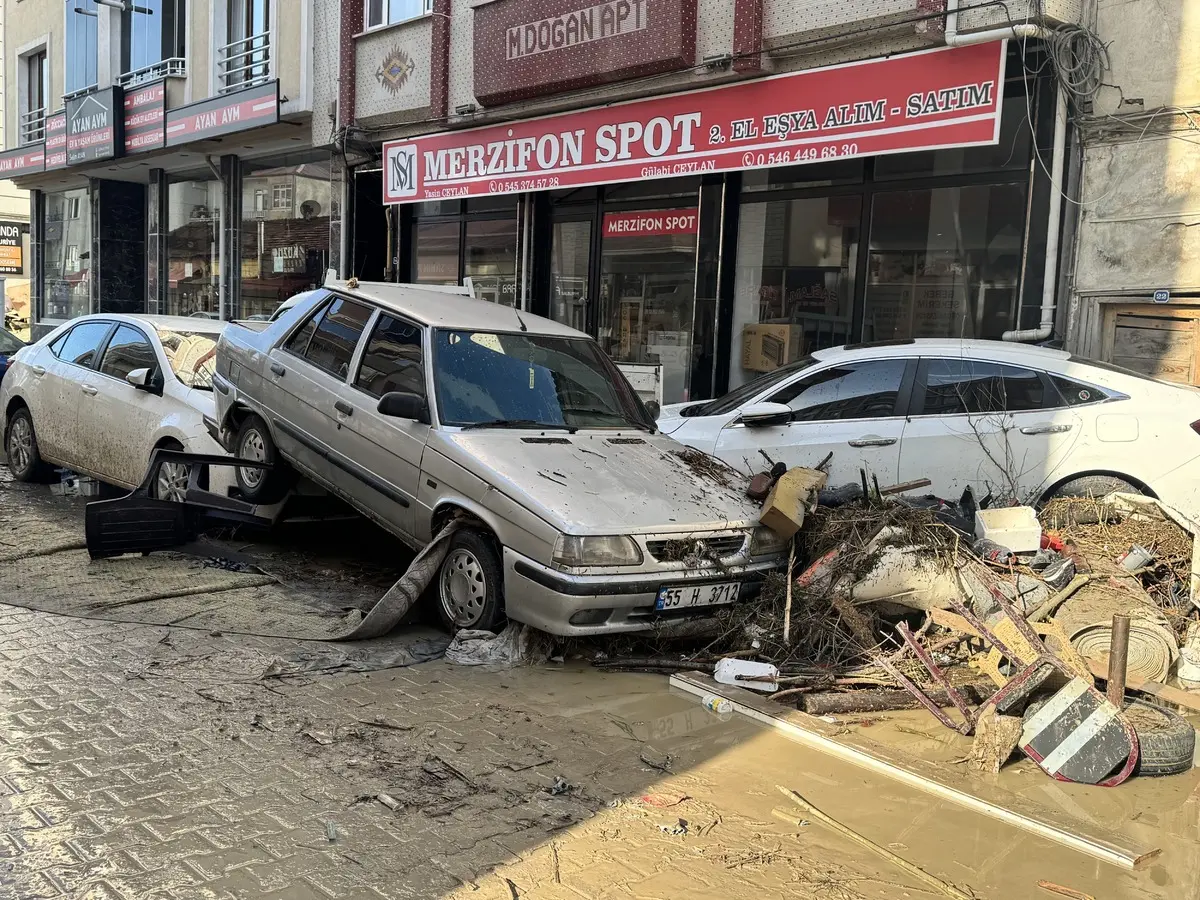 Dün gece kabusu yaşadılar! Şehir tanınmaz hale geldi 13