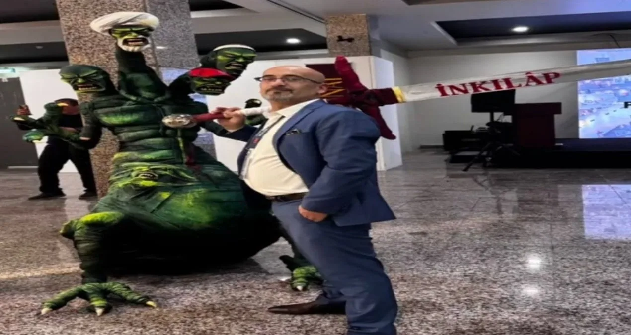 Sanat Fuarındaki Heykel Krizi: İki Kişi Gözaltında