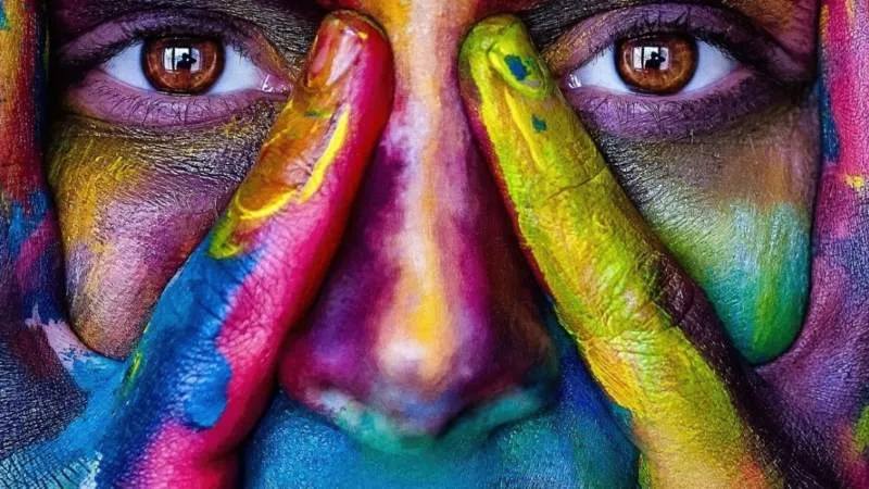 Sanat: Rastlantı ve Farkındalığın Dansı