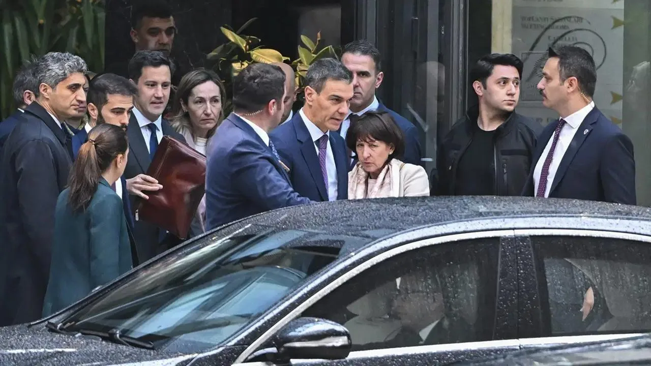Sanchez’in Uçağı Ankara’ya Acil İndi!