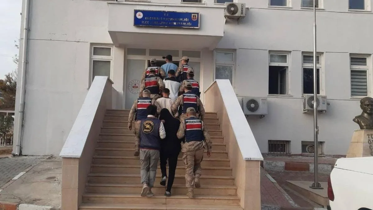 Şanlıurfa’da 18 Göçmen Kaçakçısı Yakalandı!