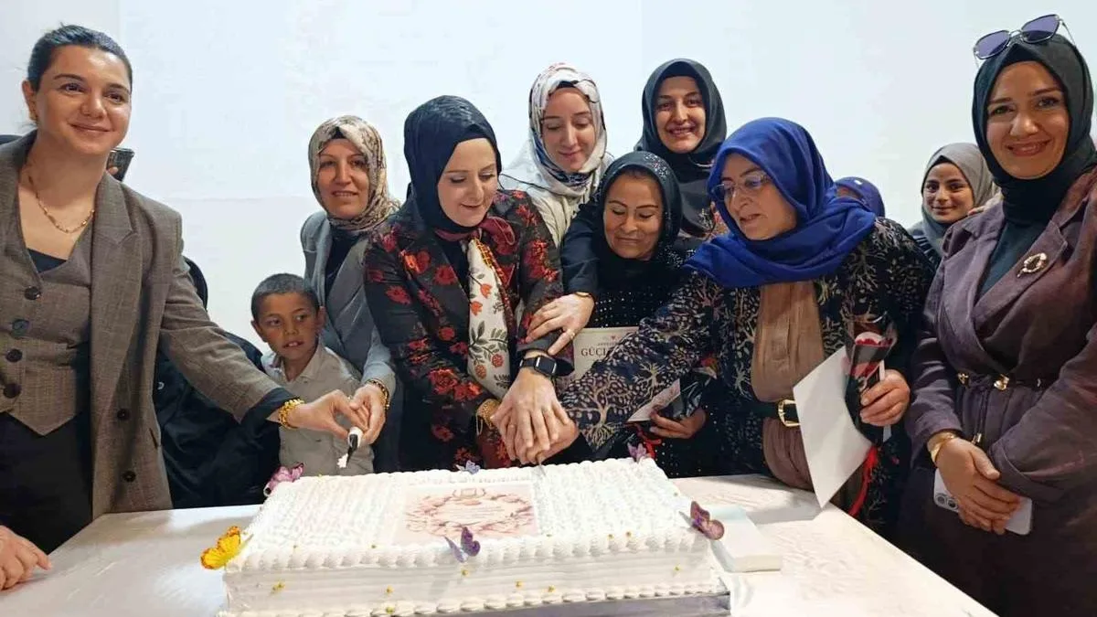 Şanlıurfa’da Anneler Günü’ne Duygu Dolu Kutlama