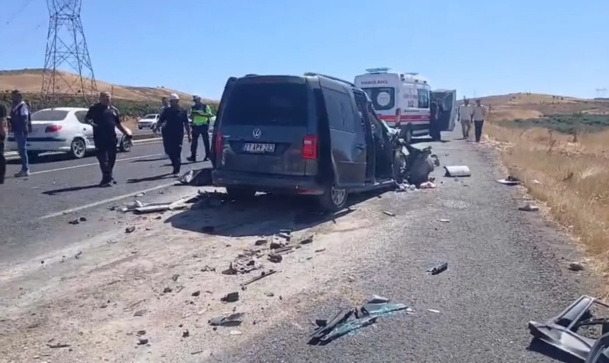 Şanlıurfa da katliam gibi kaza! Aynı aileden 4 kişi hayatını kaybetti 3