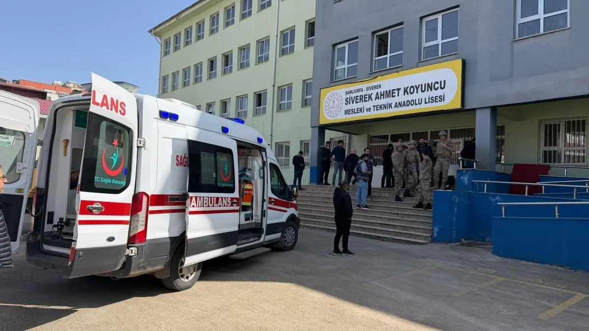 Şanlıurfa daki okul saldırısıyla ilgili yeni gelişme! 4 kişi görevden uzaklaştırıldı 4
