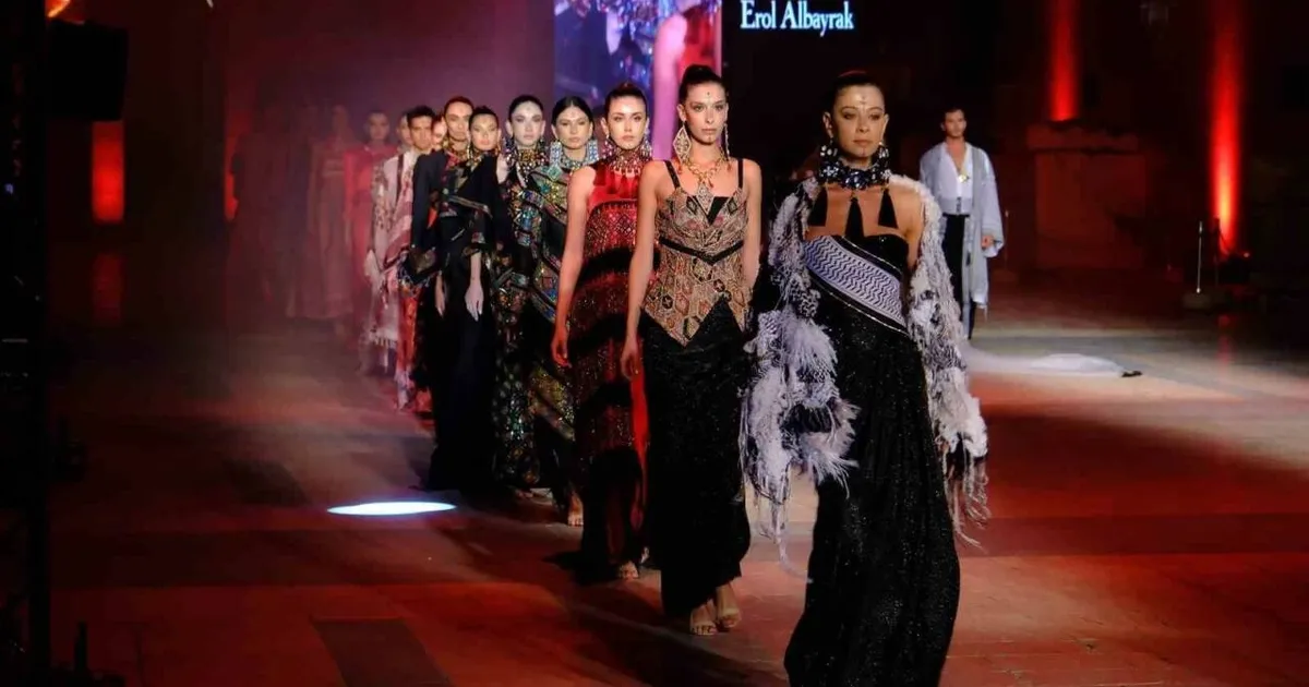 Şanlıurfa’nın Geleneksel Kumaşları Moda ile Buluştu