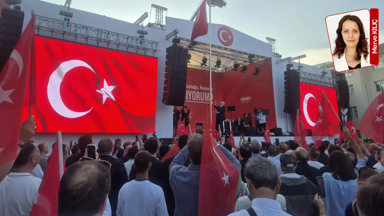 Saray: Yedi Kolu ile Canavarın Kalbi!