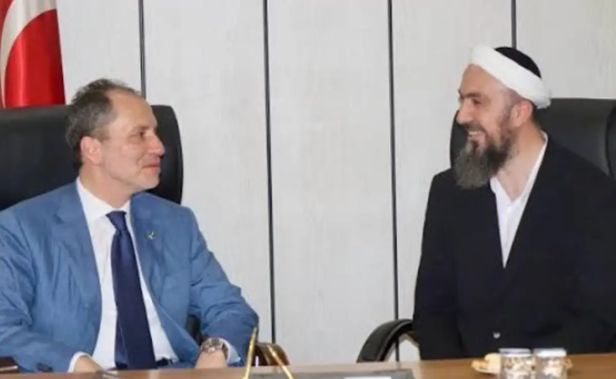 Türkiye de tek! Belediye Başkanı Çoruhlu: 'sarık, işimi yapmama engel değil'