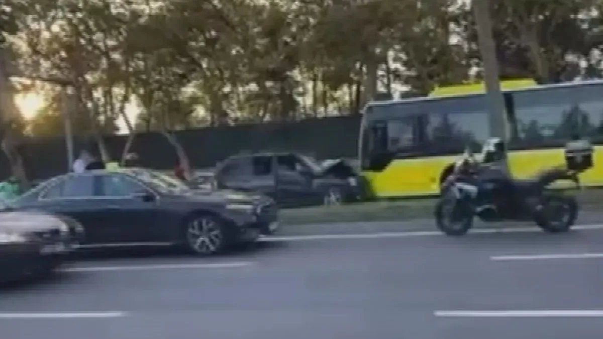 Sarıyer’de Cip ve Otobüs Çarpıştı: 3 Yaralı!