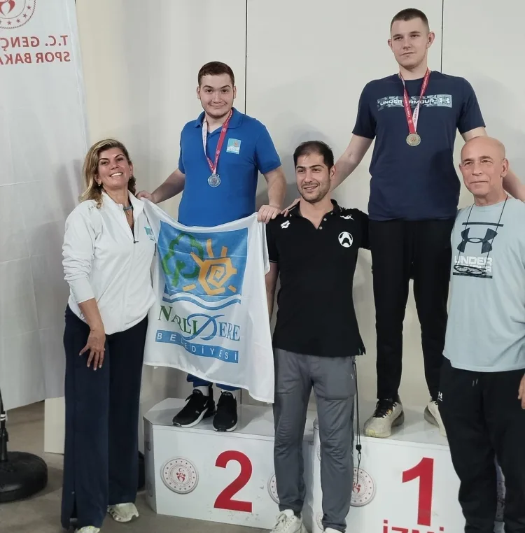 Sarp Börekci, İzmir Şampiyonası’nda 8 madalya kazandı!
