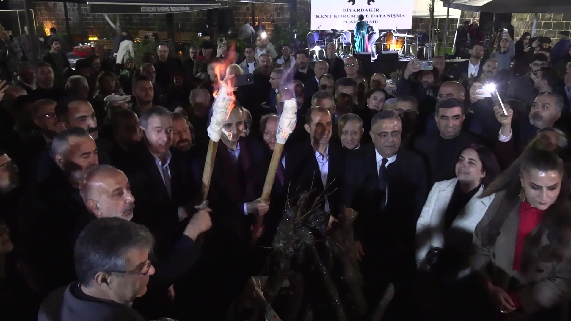 Şaşırtıcı Nevruz: Barış ve Birlik Mesajı!