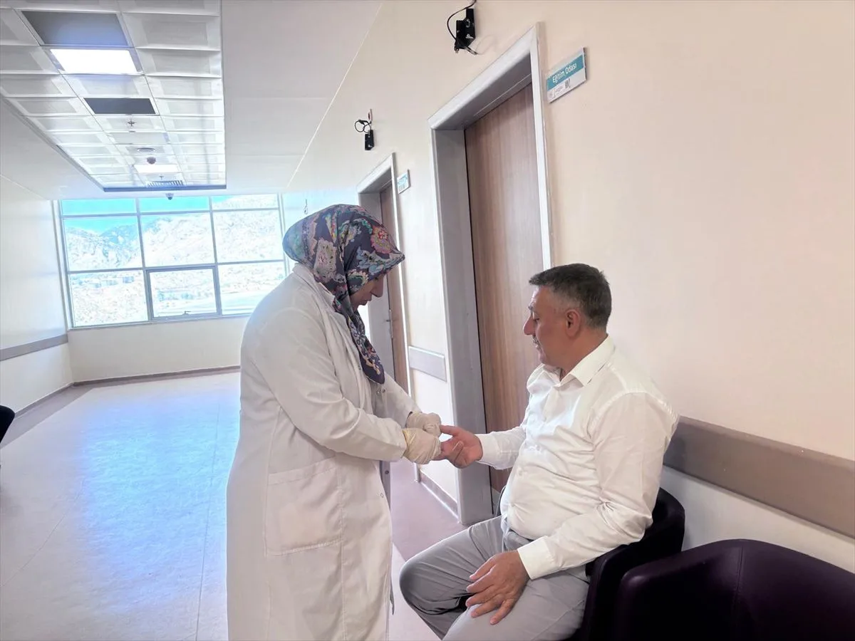 Sason’da Diyabet Eğitimi ve Kan Şekeri Ölçümü Yapıldı