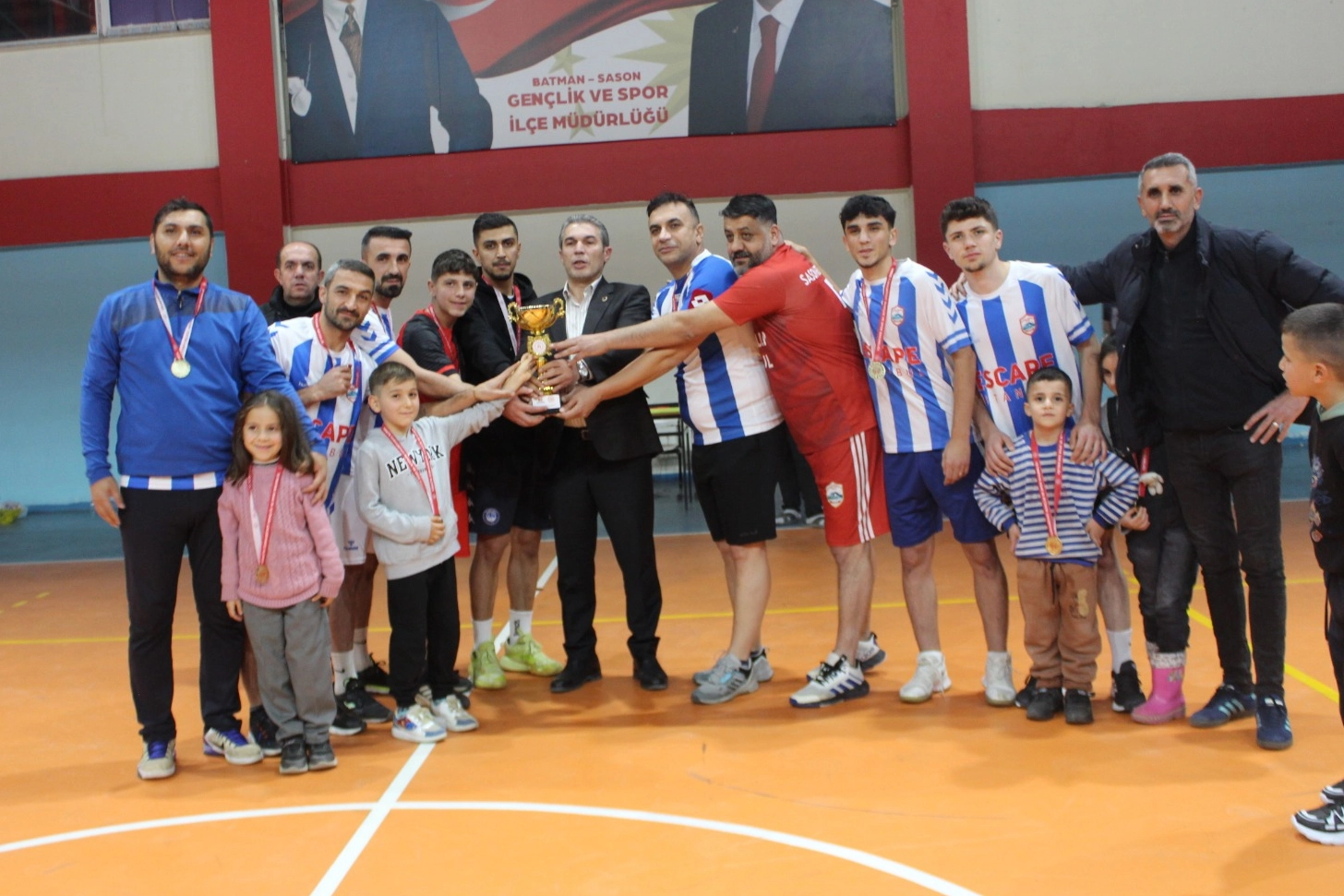 Sason’da Voleybol Turnuvası Coşkuyla Tamamlandı!
