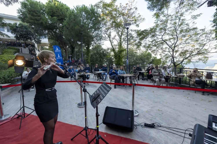 Şato Kütüphanesi’nde Müzik Dolu Sonbahar