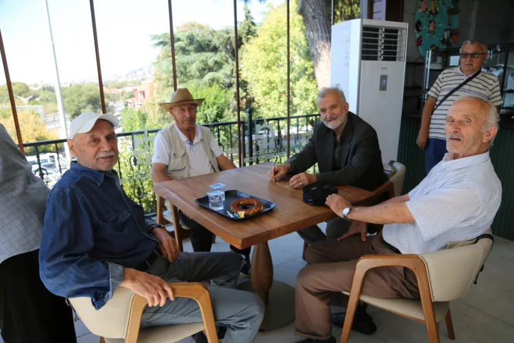 Saygınlar Kulübü: 60+ İçin Yeni Sosyal Merkez!
