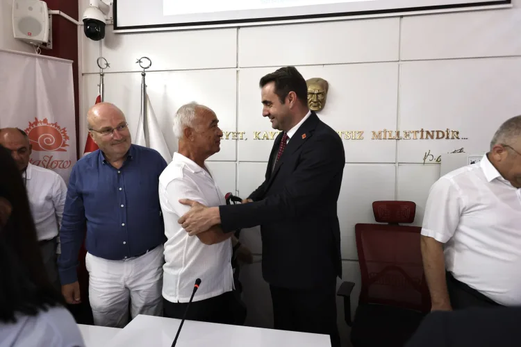 Seferihisar’da Yeni Başkanvekili Fuat Gümüş!