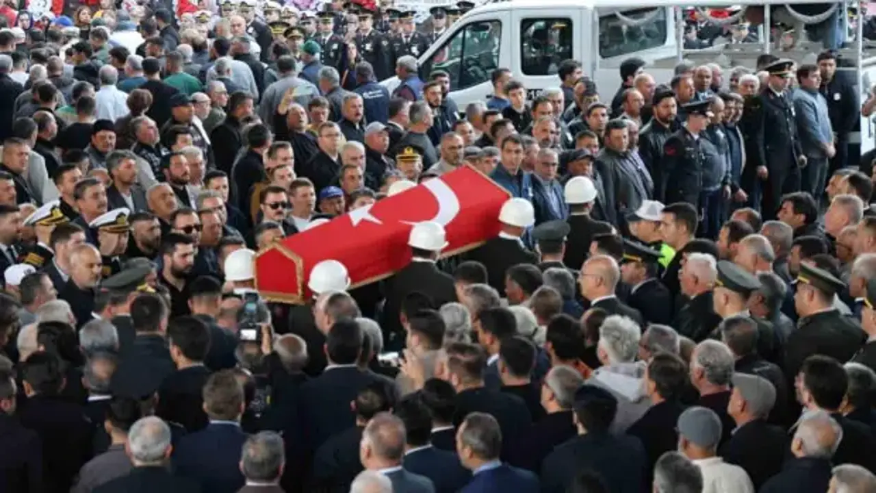 Şehidimize Veda: Altınova'da Cenaze Töreni Gerçekleşti