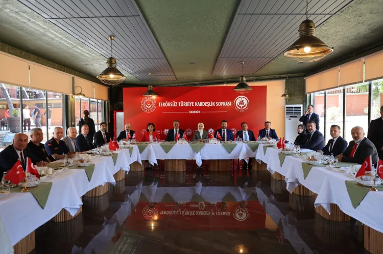 Şehit Aileleri Terörsüz Türkiye’nin Mimarı!